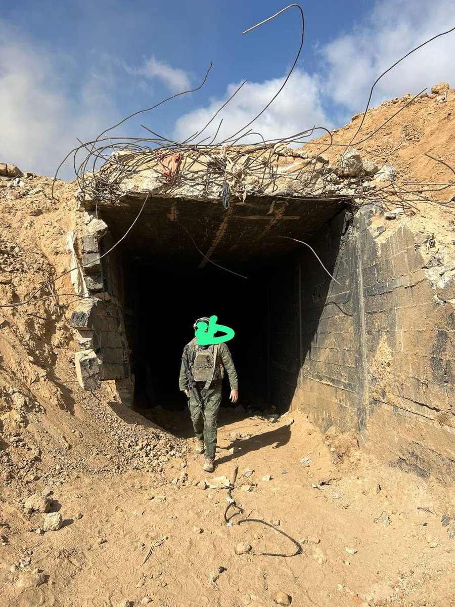 Die israelische Armee hat im Grenzgebiet zwischen Gaza und Ägypten einen ungewöhnlich großen Tunnel entdeckt, der groß genug ist, dass Fahrzeuge hindurchfahren können. Nach Angaben des Militärs ist der Tunnel etwa 3 Meter hoch. Er wurde letzte Woche entlang der sogenannten Philadelphi-Route entdeckt.